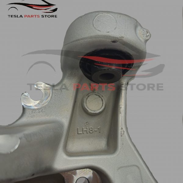 OEM Tesla rear left knuckle assembly Genuine 1044411-00-G - Image 3