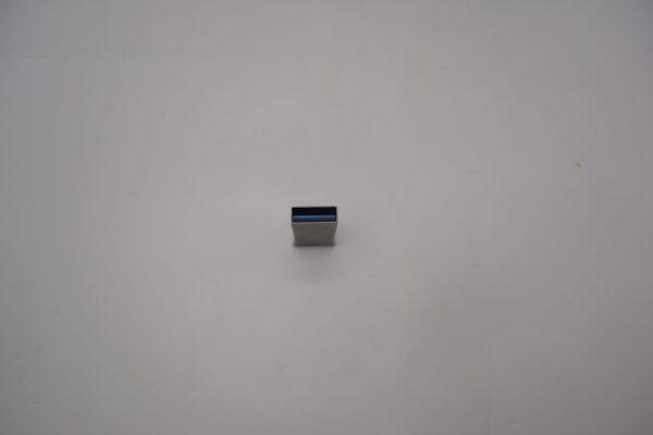 Tesla USB Silver With USB To USB-C Adapter 128gb - Image 3
