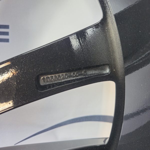 Tesla Model S 21″ Grey Rim OEM 1066520-01-C REAR - Image 3
