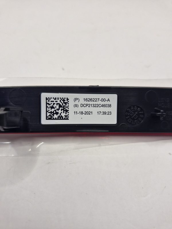 Tesla Model Y OEM 2019-2025 Rear Right reflector lamp 1626227-00-A - Image 2