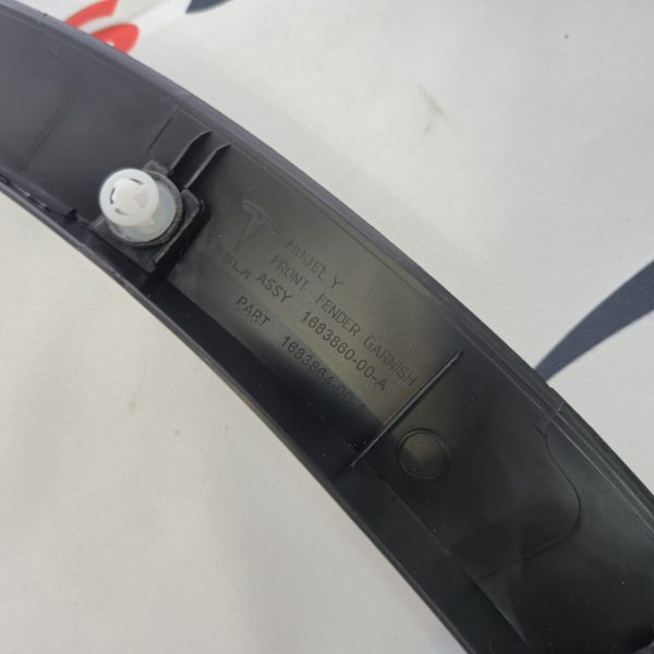 Plastic Fender OEM Trim 1683860-00-A FRONT RIGHT HAND WING, MY GF3 - Image 2