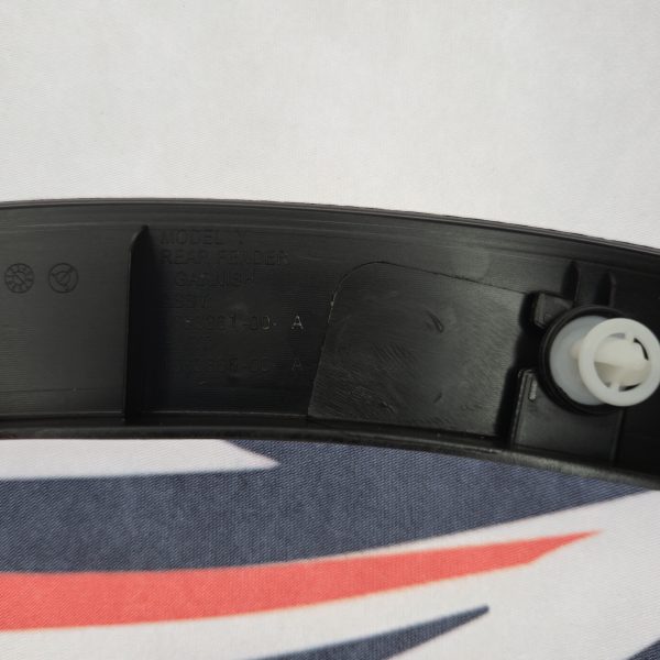 Plastic Fender OEM Trim 16838612-00-A Rear Right Hand Wing Arch - Image 2