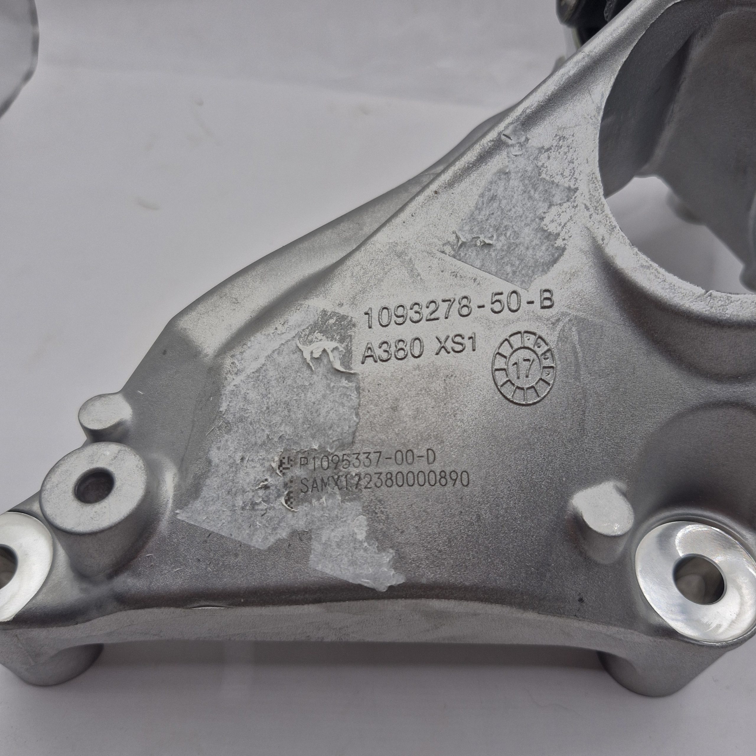 TESLA MODEL 3 Rear Drive Motor Mount LH 2017-2023 109533700D - Image 2