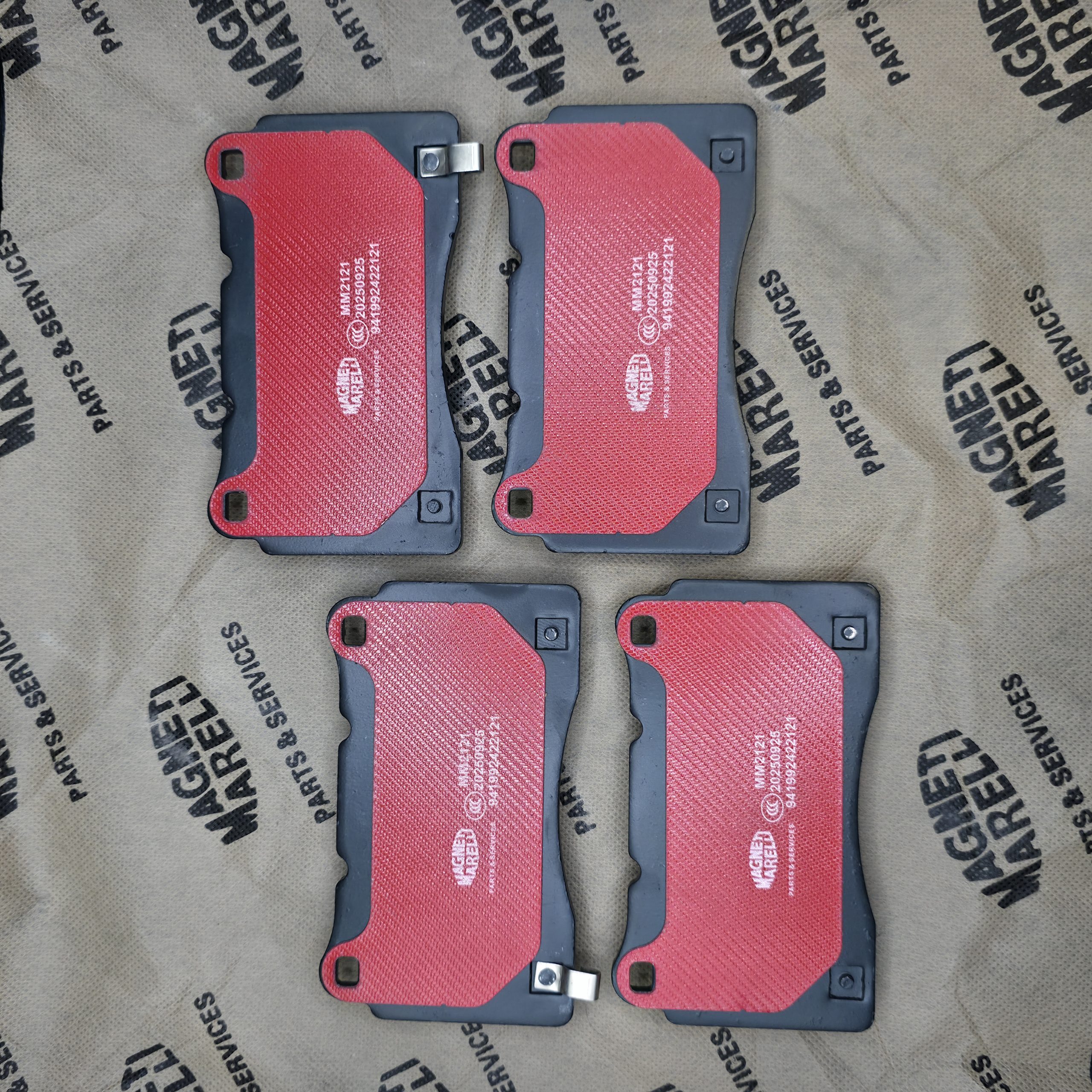 Front Brake Pad Set Tesla Model S Magneti Marelli 1055066-00-D 941992422121 - Image 3