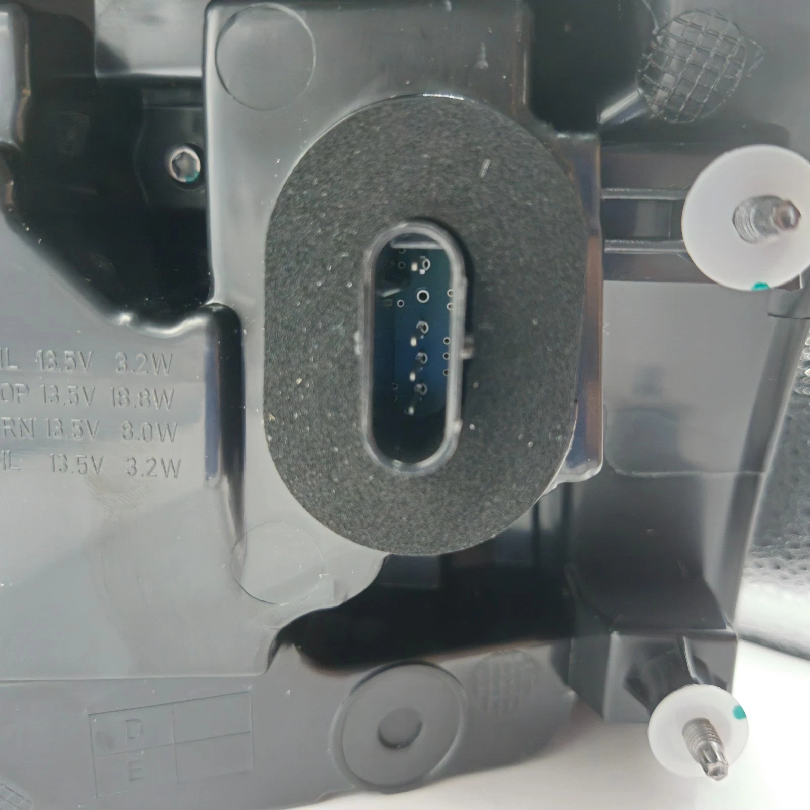 REAR RIGHT TAIL LIGHT ASSEMBLY FOR TESLA MODEL Y & MODEL 3 1502087-00-D 2021-24 - Image 2