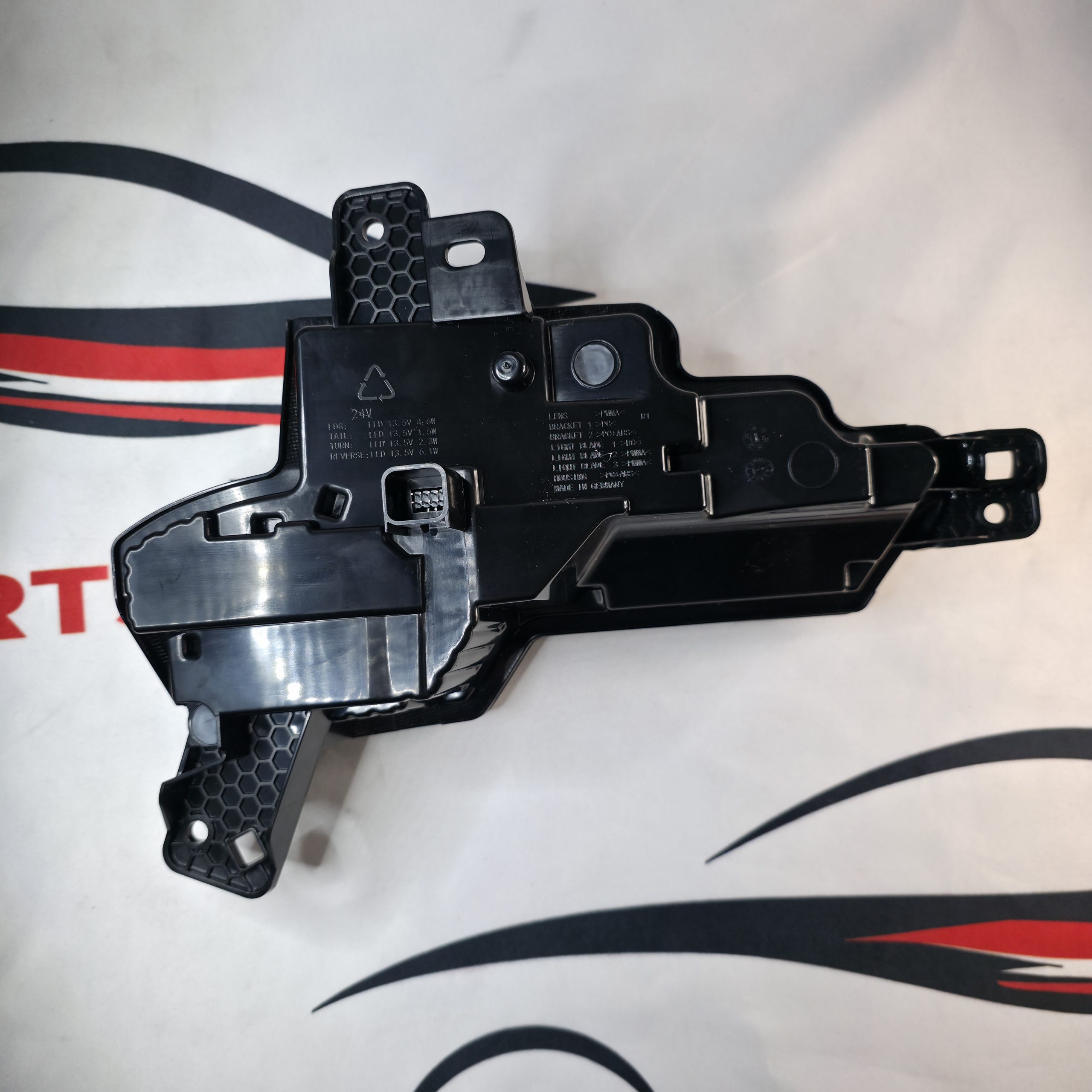 Taillight Left Hand Side Tesla Model Y 2025+ Juniper Full Assembly 1979444-00-C - Image 2