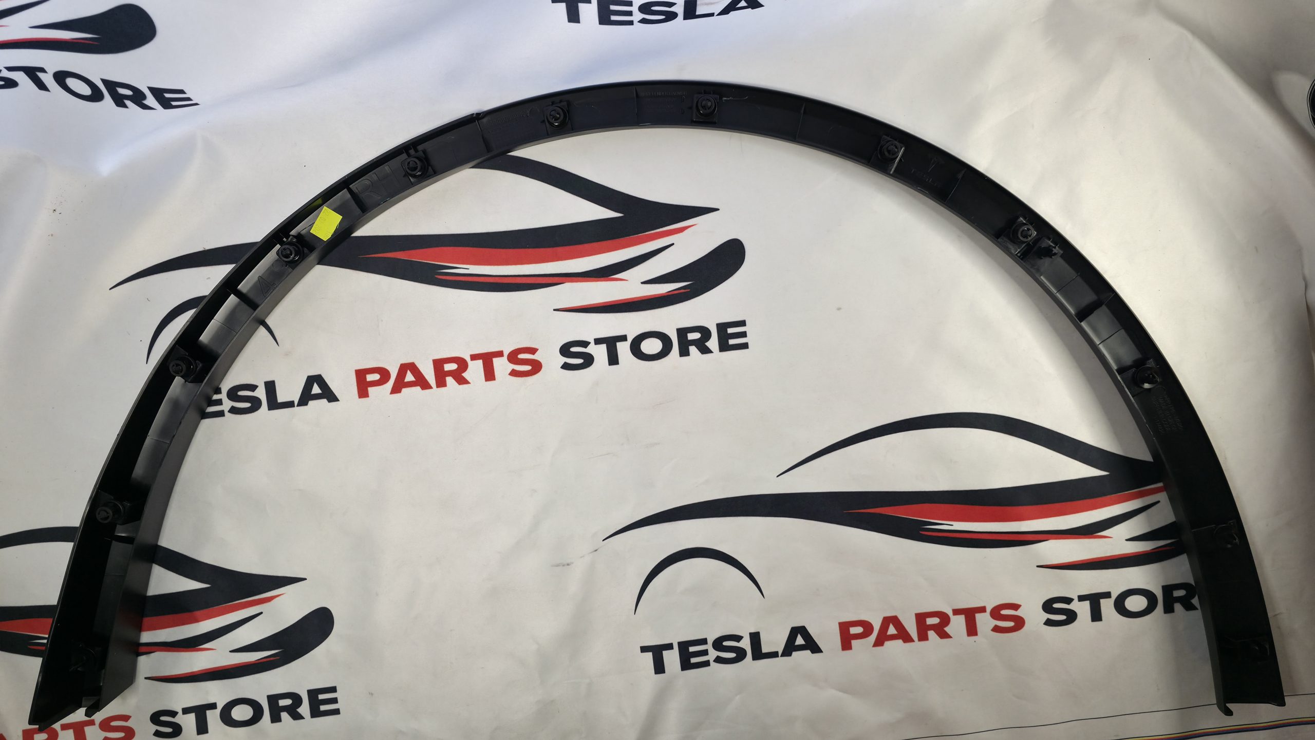 Rear Right Side Wing Arch Trim OEM Tesla Model Y Juniper 2025+ 1937596-00-D