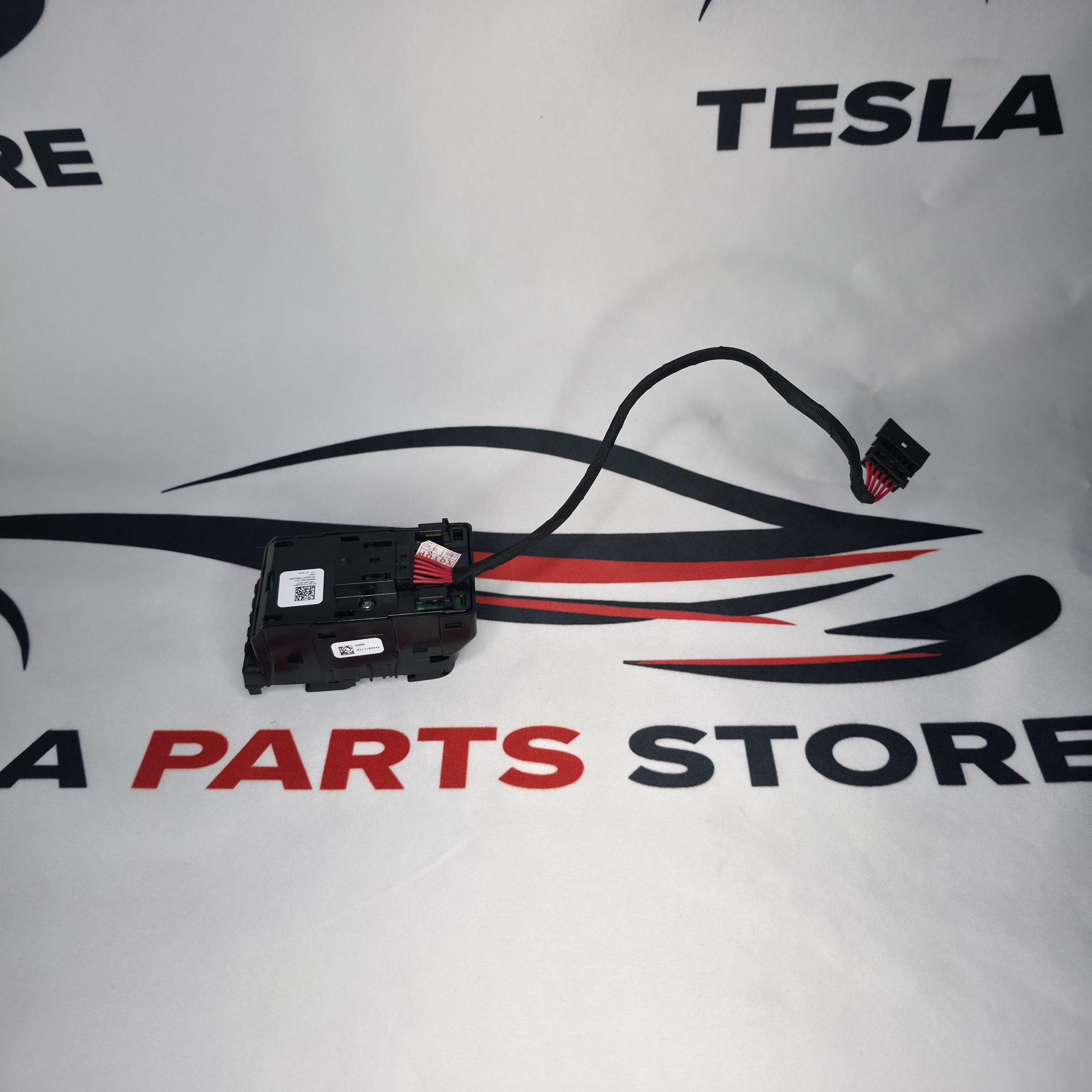 Driver 6 pin Window Operating Switch Tesla Model 3/Y 1081037-02-G, 1081037-01-F, 1081037-02-H - Image 3