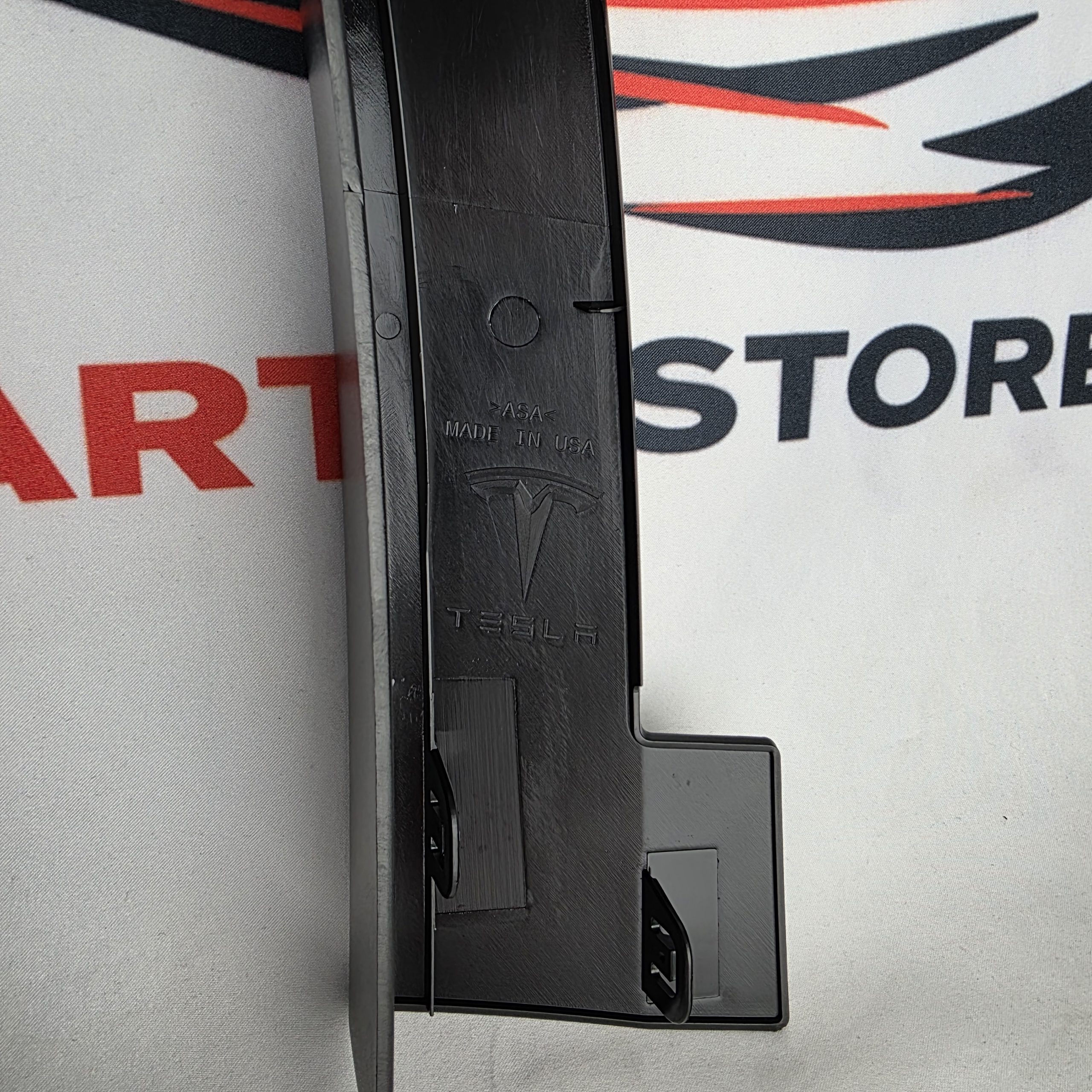 Front Right Hand Side Fender Arch Trim Tesla Model X OEM 1035289-00-L - Image 4