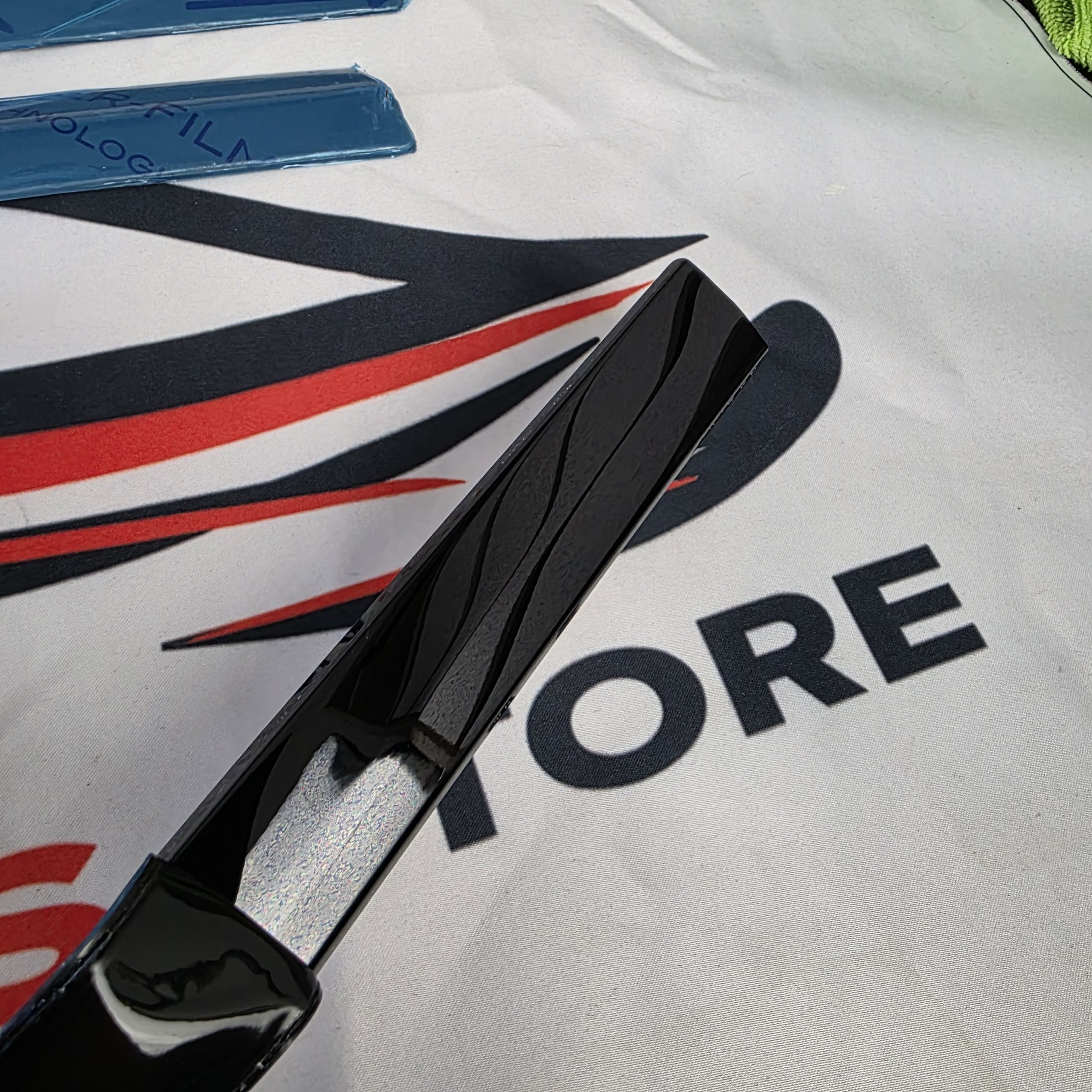 De-chrome Kit Gloss Black – Tesla Model 3 - Image 2
