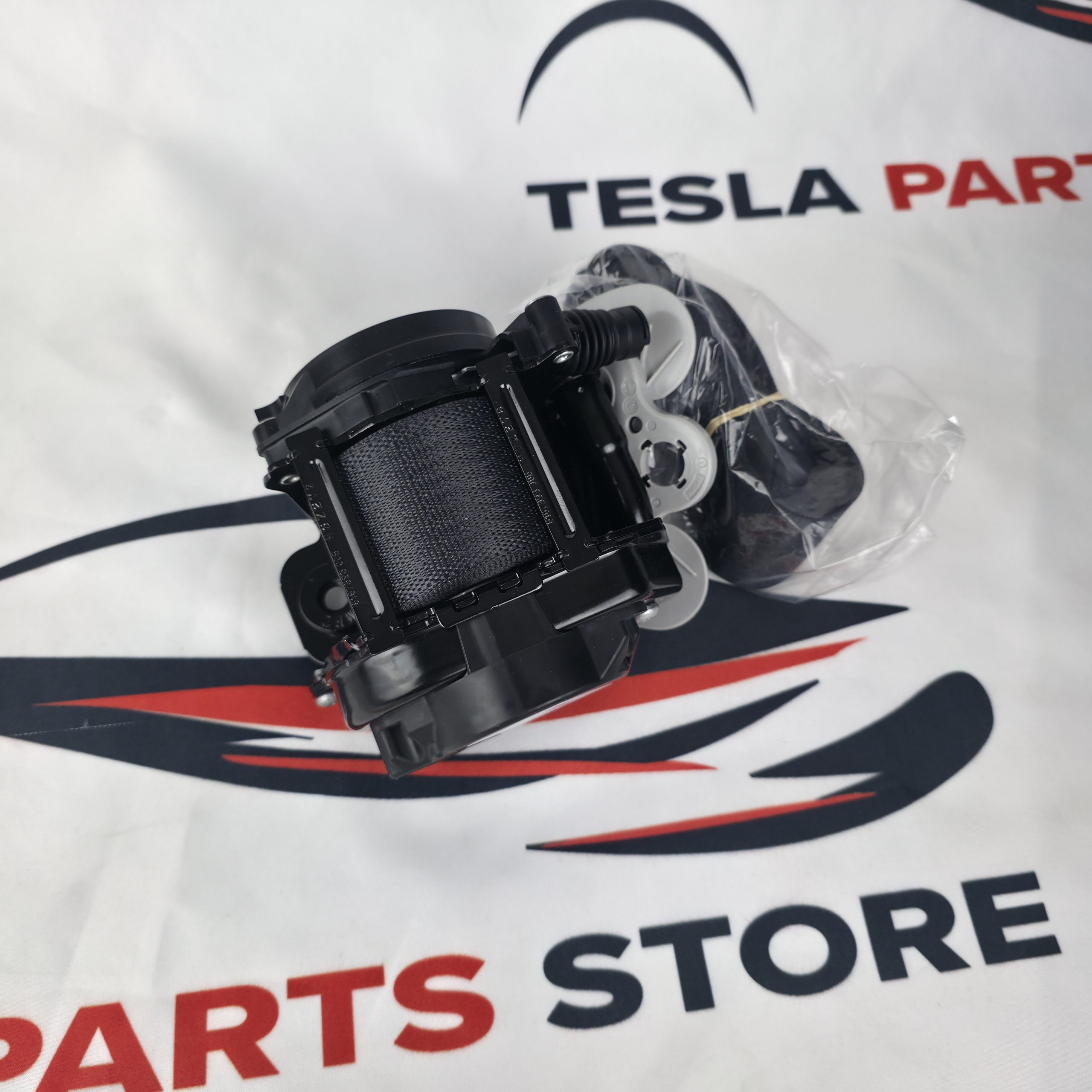 Front Driver Seatbelt Assembly Tesla Model Y OEM 1493803-E1-C - Image 2